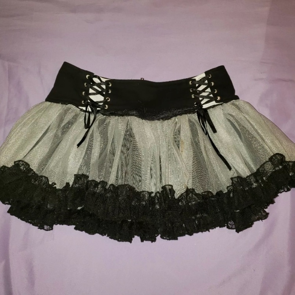 💀 ISO TRIPP SKIRT 💀